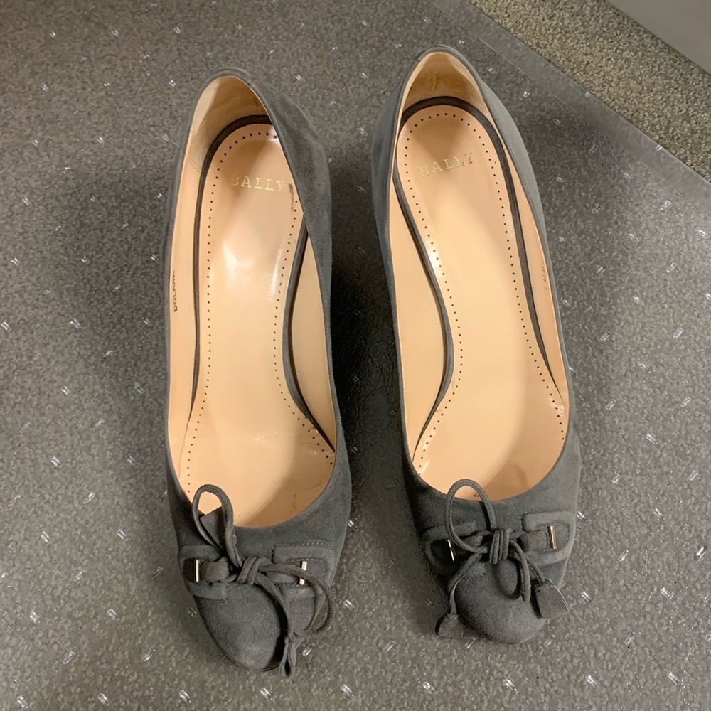 Bally gray suede pump - Size 37